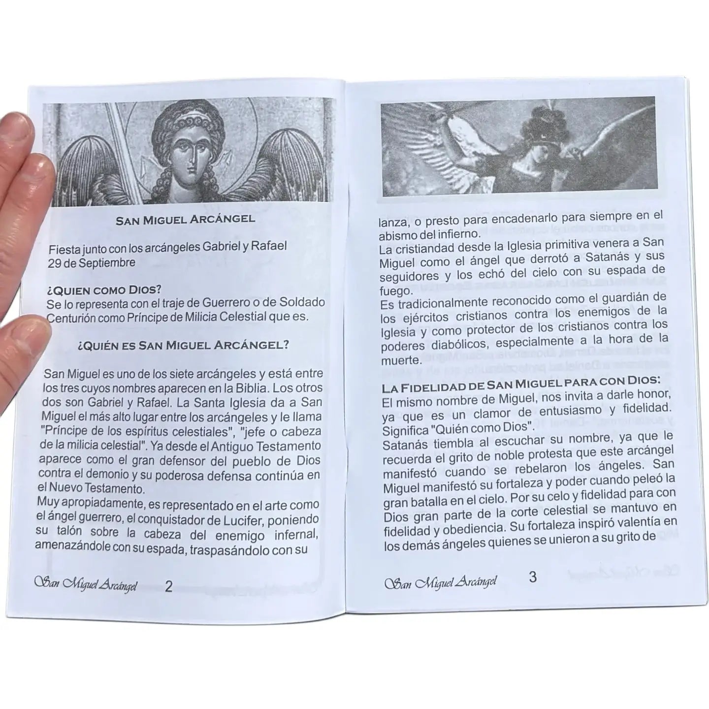 Devocionario a San Miguel Arcangel Softcover Book