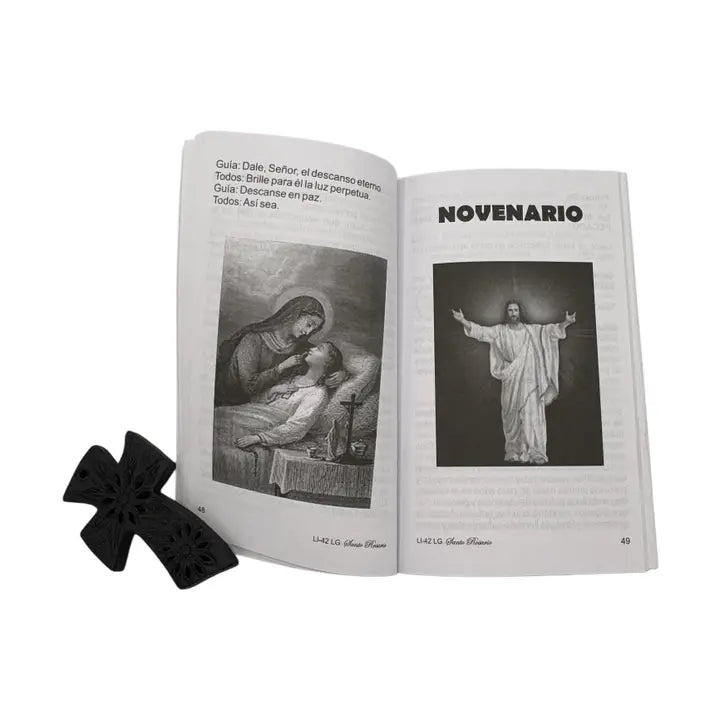 Book - Santo Rosario, Novenario y Cantos para Difuntos