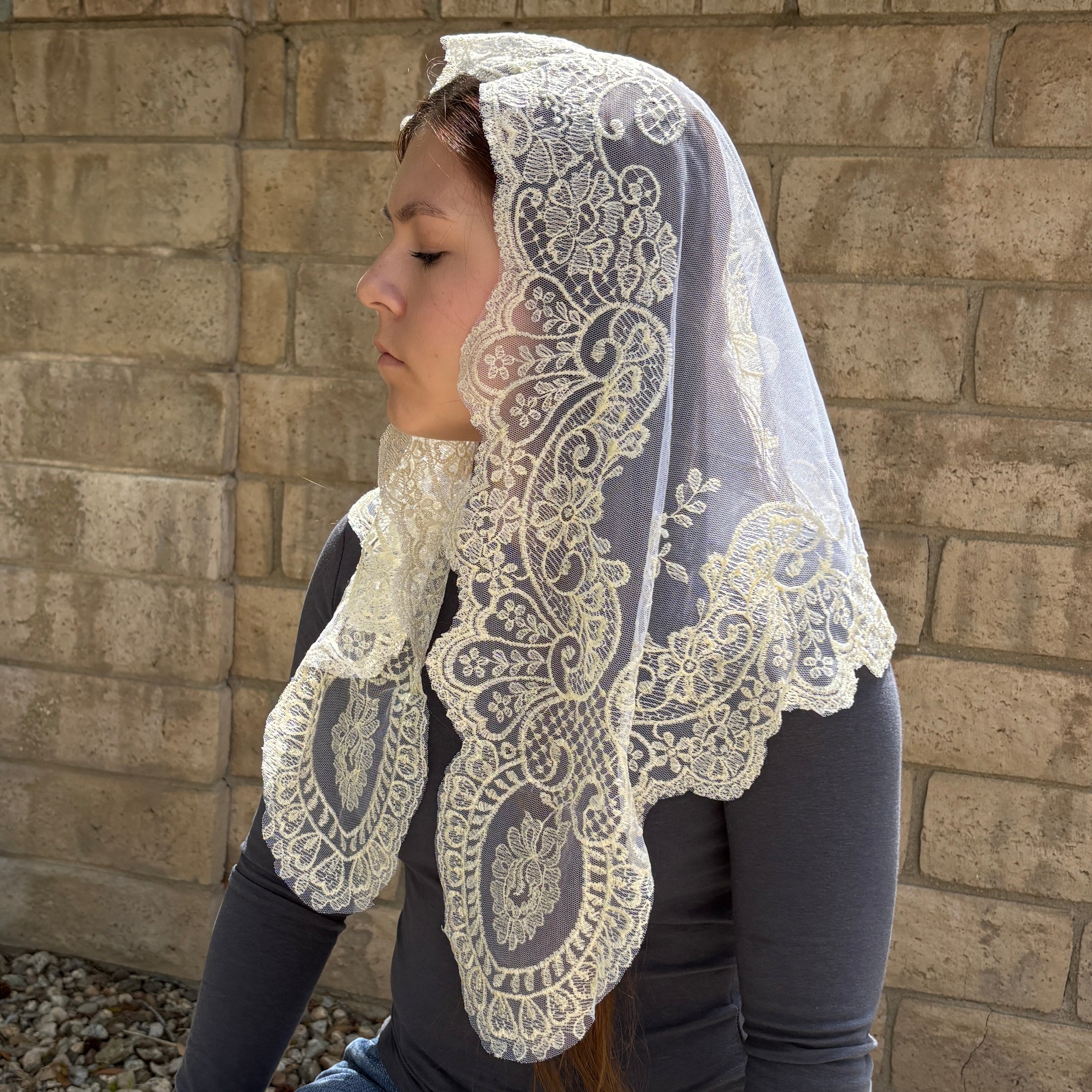 Ave Maria Veil - CREAM