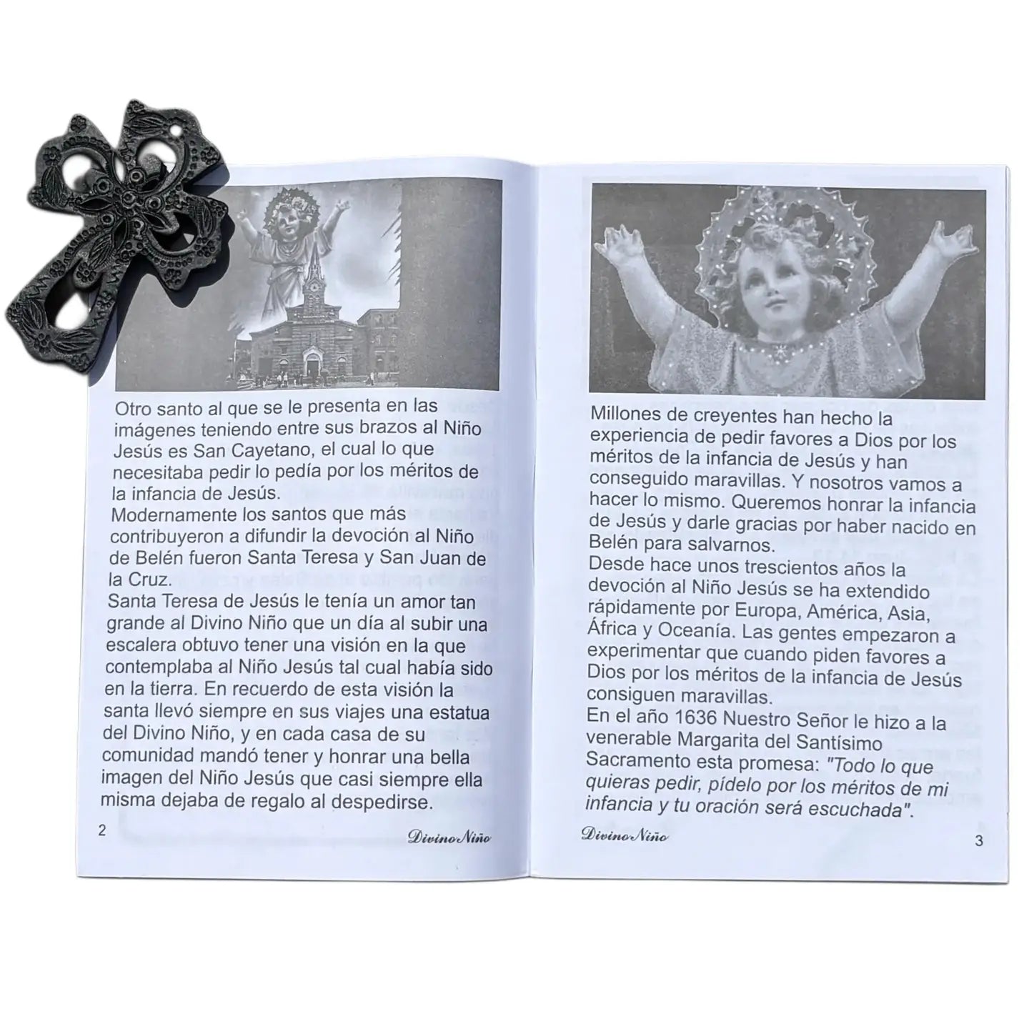 Compendio de Oraciones al Divino Niño Jesus Softcover Book