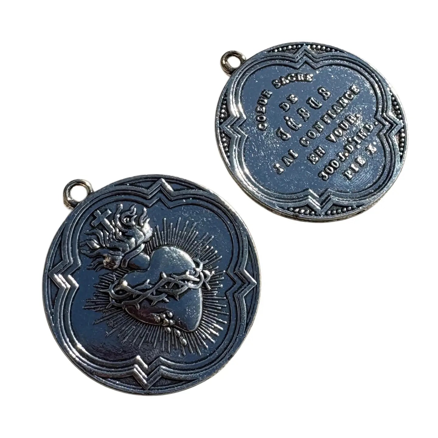 Charm - Sacred Heart Token   1.75"