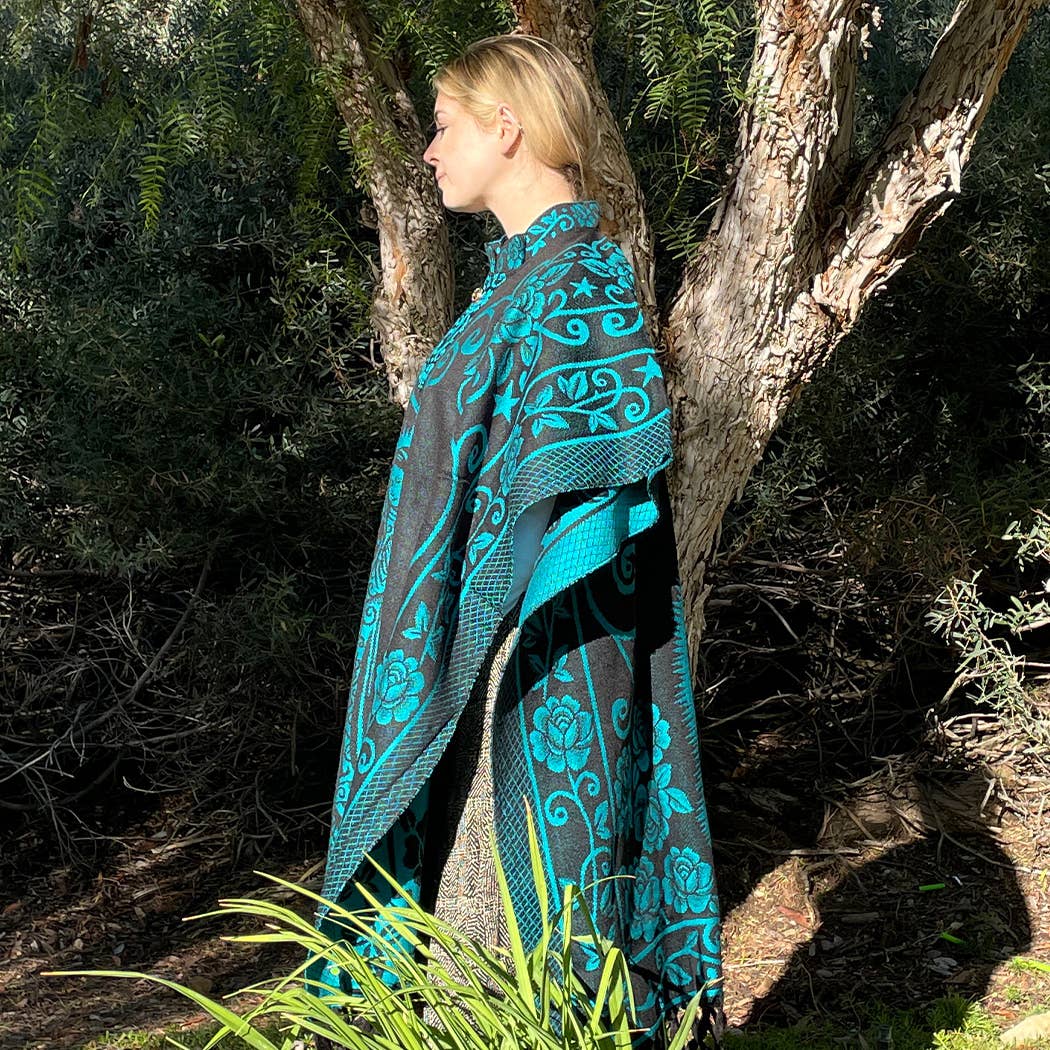 OLOG Poncho  -TURQUOISE          (44″ x 38″)