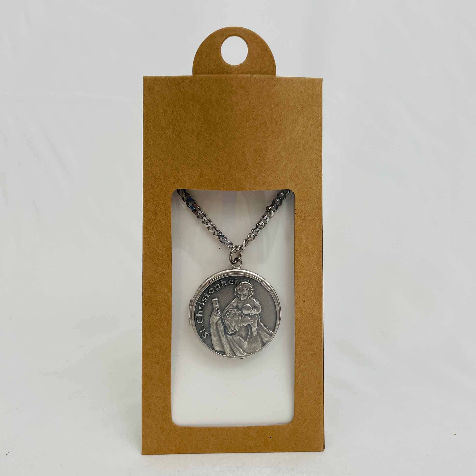 ST CHRISTOPHER SS Locket w/chain    (MOQ 2)